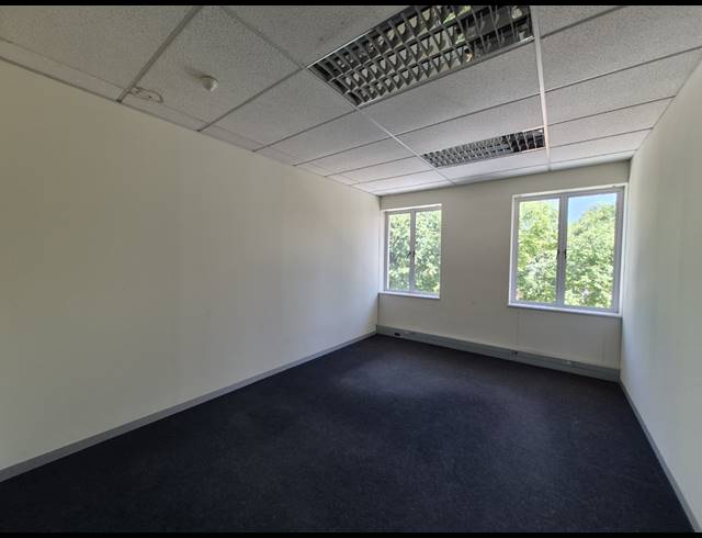 566M² OFFICE TO LET IN SANDTON CENTRAL